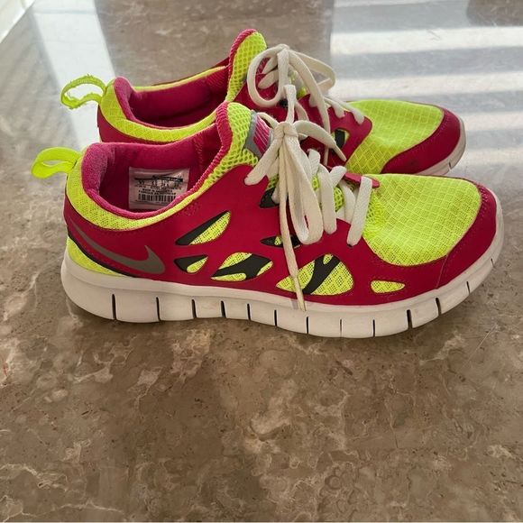 Nike pink and neon green lace up sneakers size 6 youth - Picture 6 of 7